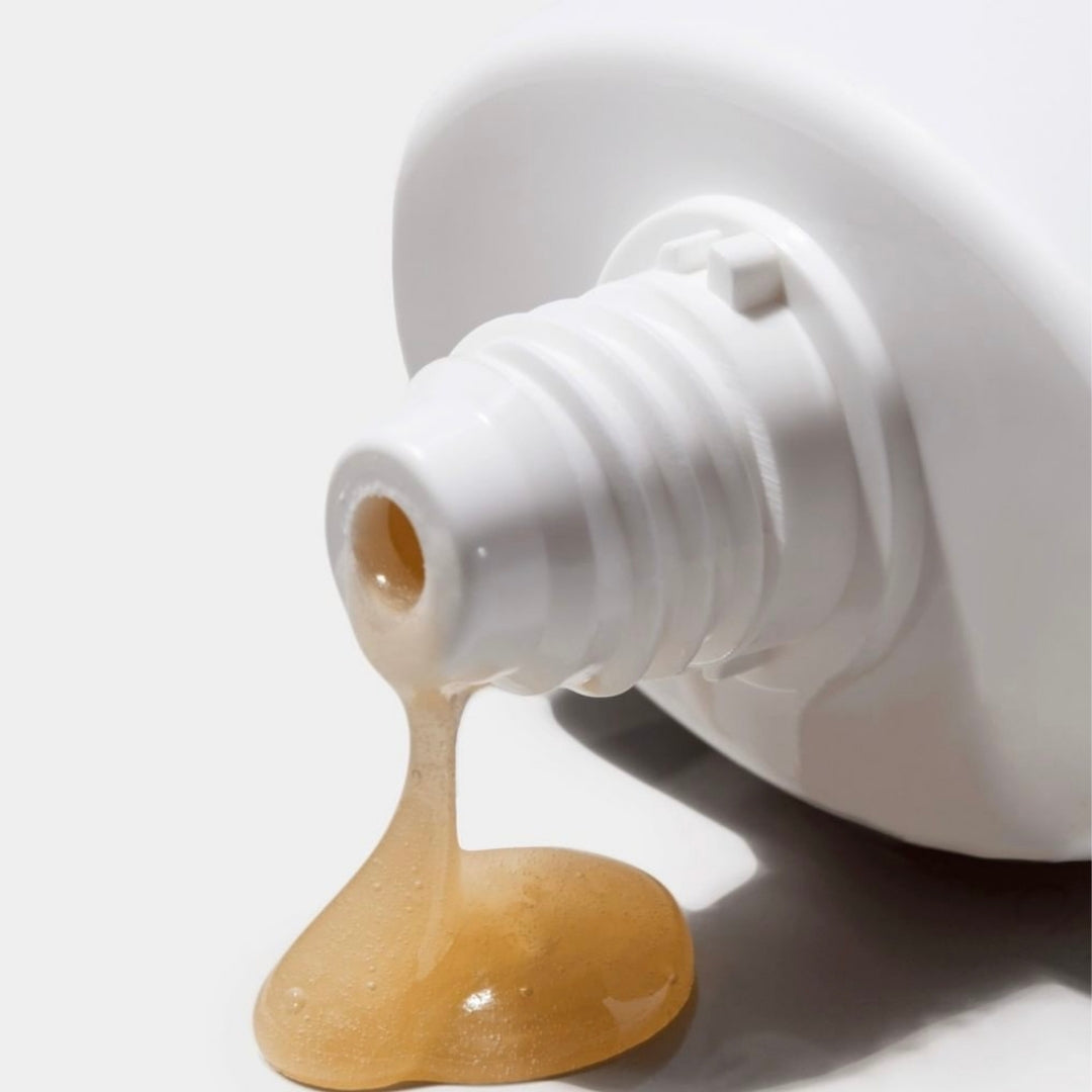 IS Clinical Warming Honey Cleanser - 120g